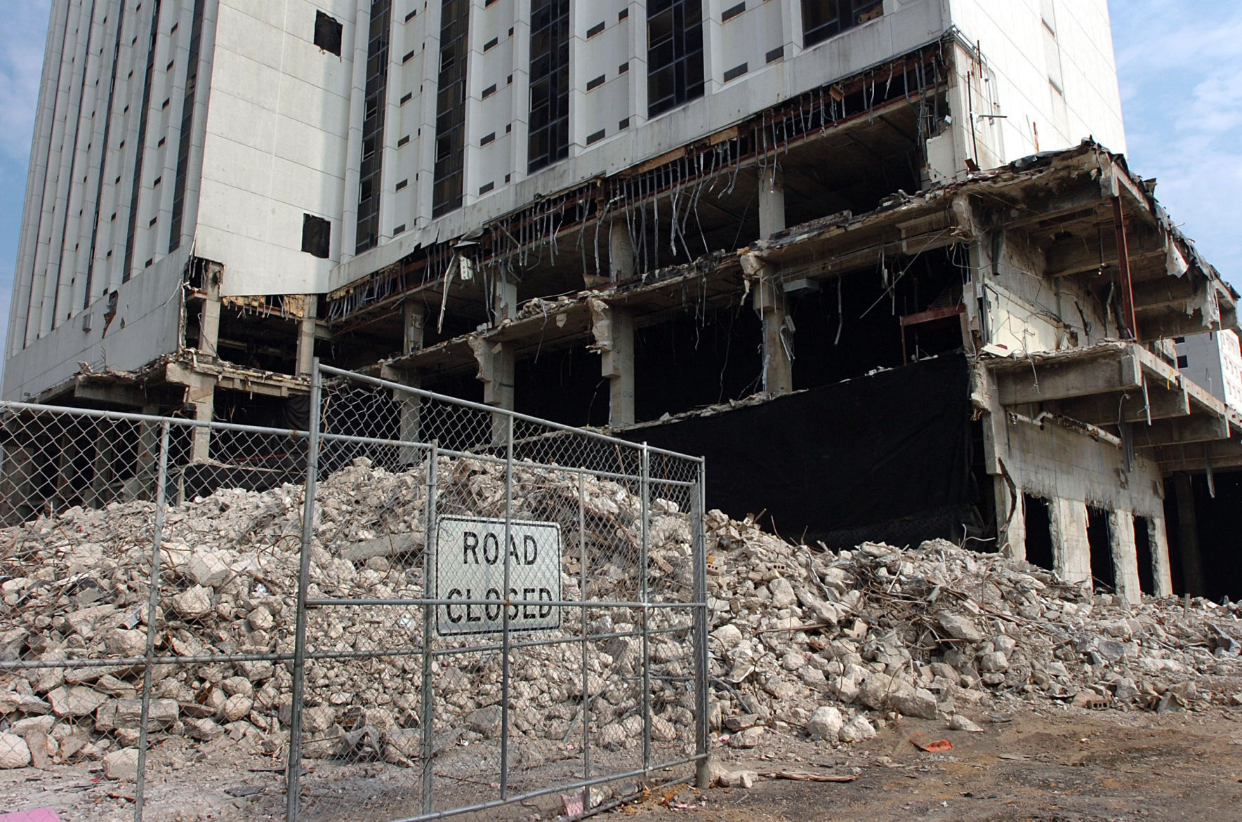 sands implosion